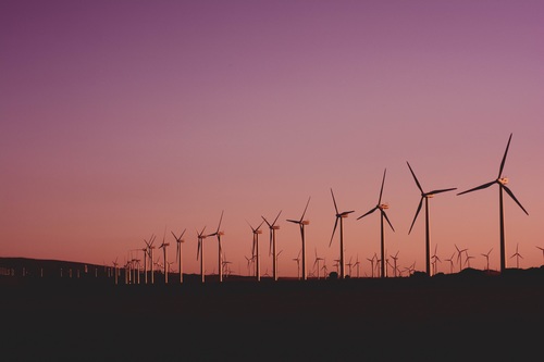 Jak są przetwarzane zużyte turbiny wiatrowe?